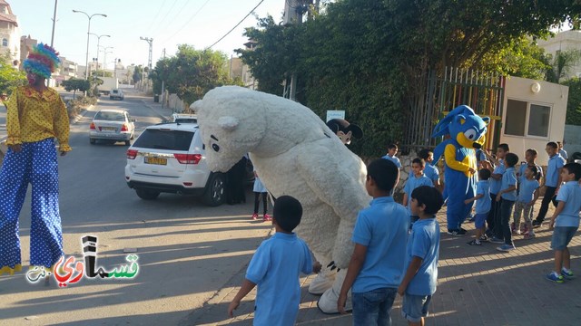   كفرقاسم - فيديو : طلاب جنة ابن رشد يحتفلون بعيد الاضحى بمهرجان استعراضي وتكبيرات العيد تصدح  